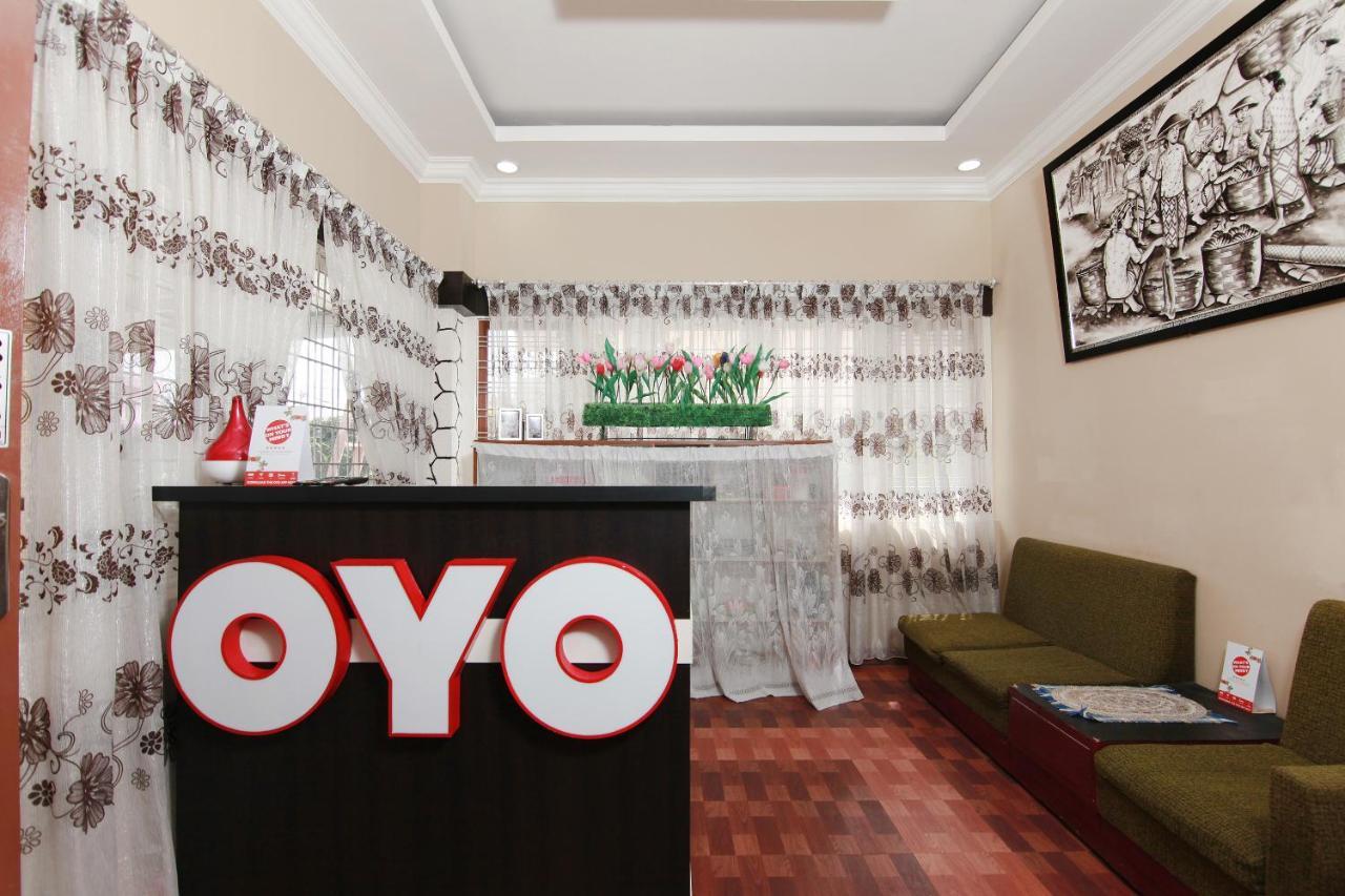 Oyo 799 Hotel Dieng Berastagi Exteriér fotografie