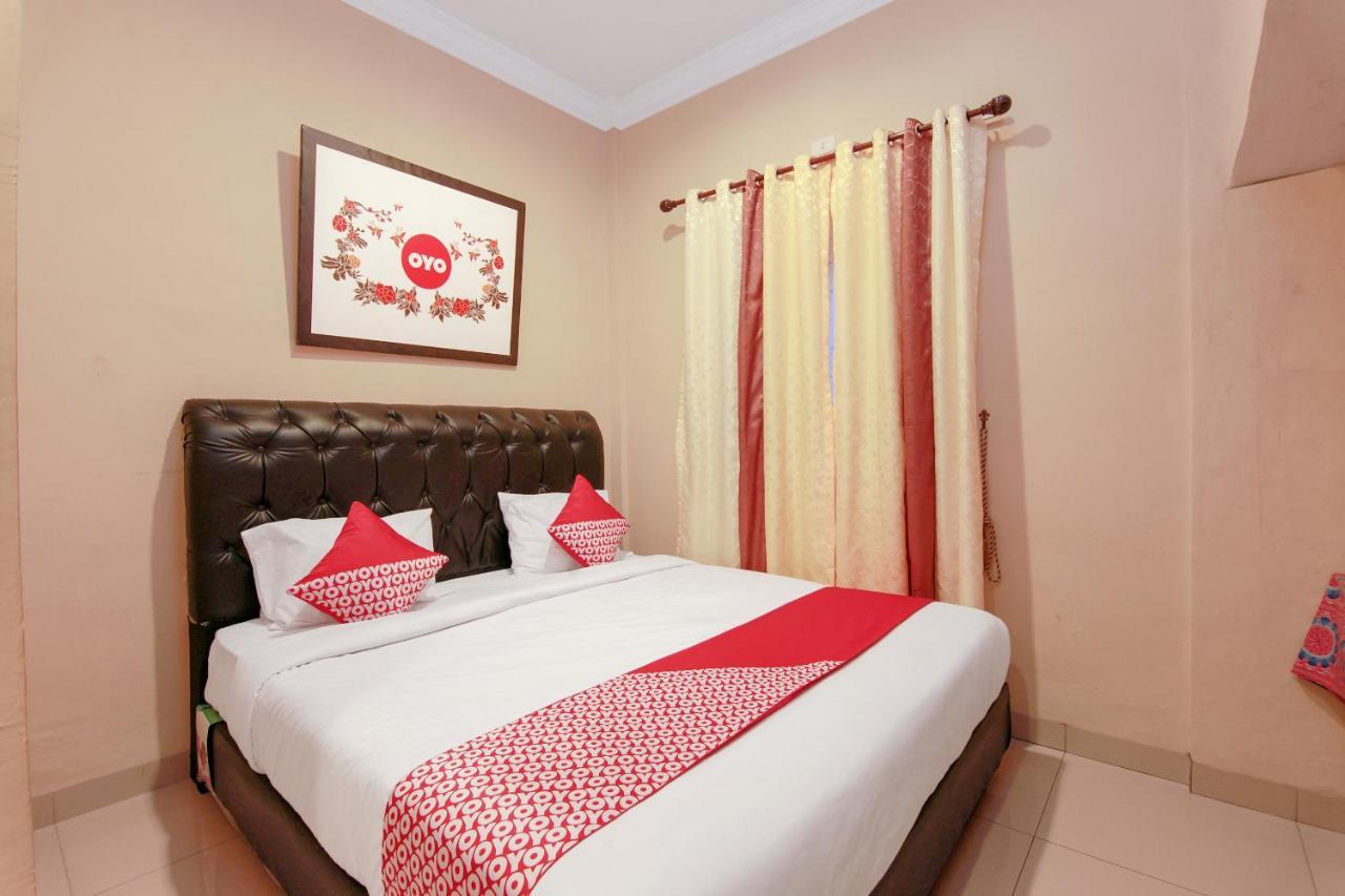 Oyo 799 Hotel Dieng Berastagi Exteriér fotografie